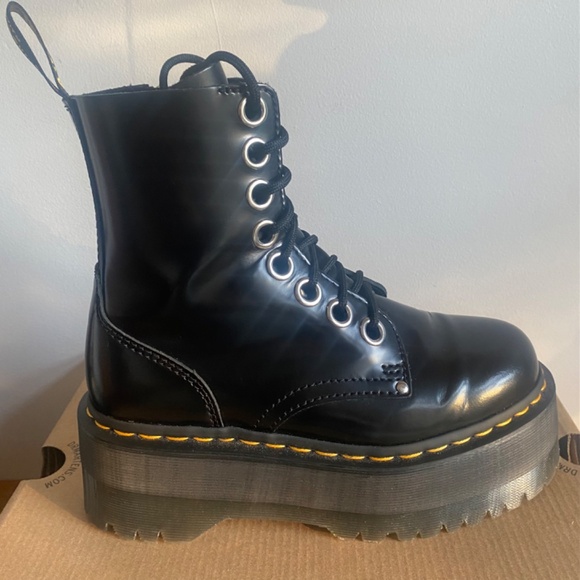 Dr Martens Jadon Max Platform - Picture 6 of 11